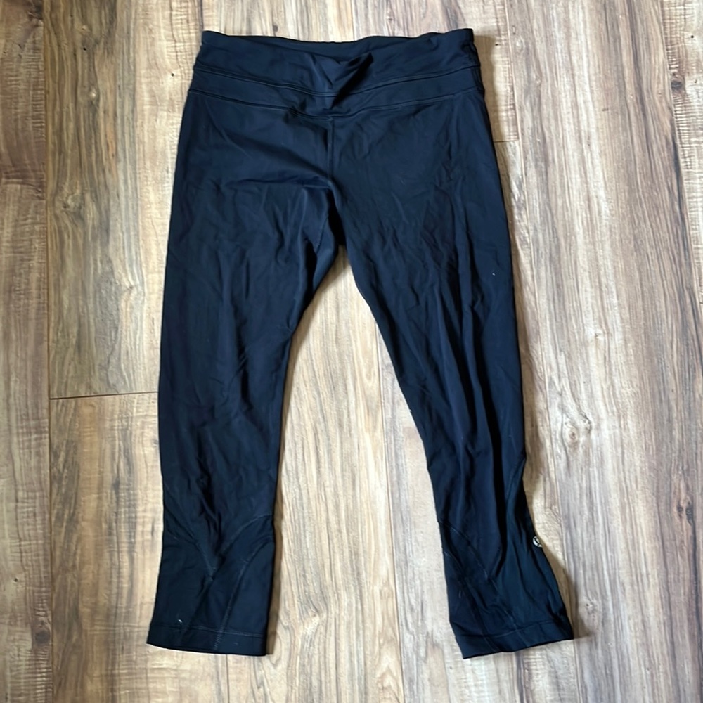 Lululemon Black Capris Size 6